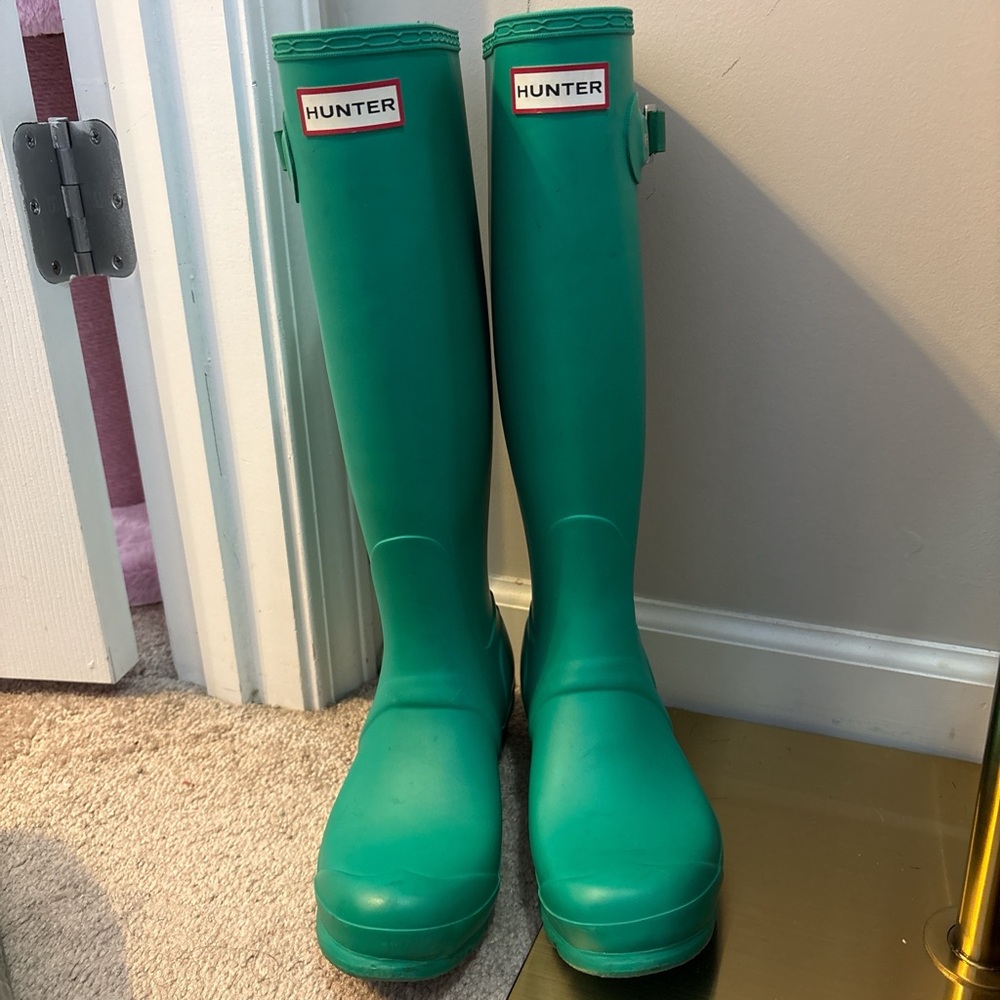 Hunter Green Waterproof Rain Boots Sz 6